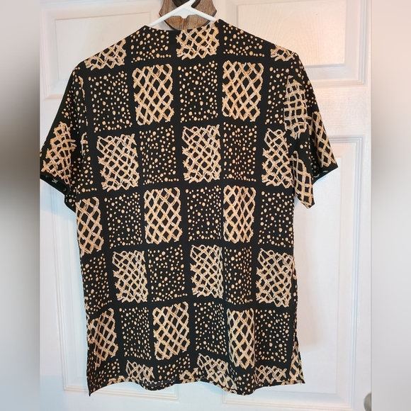 Notations Woman's Short Sleeve Blouse,  Size: Small  Color: Black w/ Patterning - Picture 6 of 9